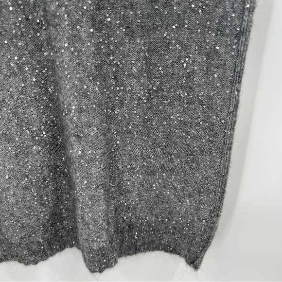 D. Exterior wool button sweater vest with sequin - Picture 4 of 6